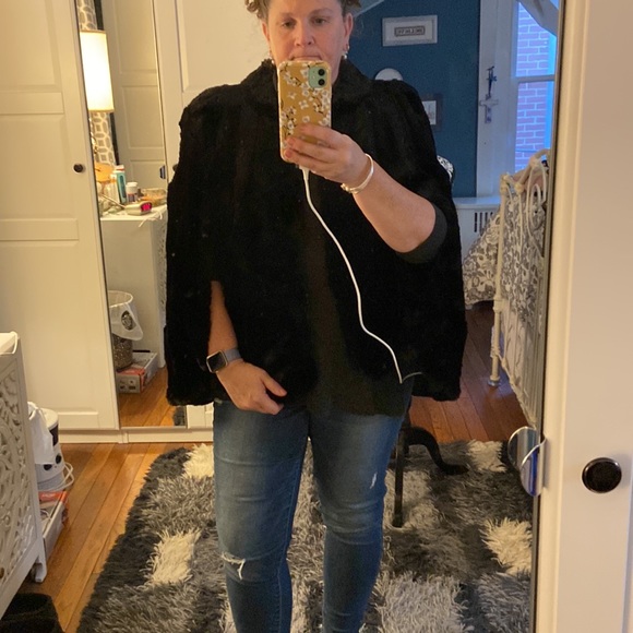 Vintage Mink Cape - Picture 7 of 11